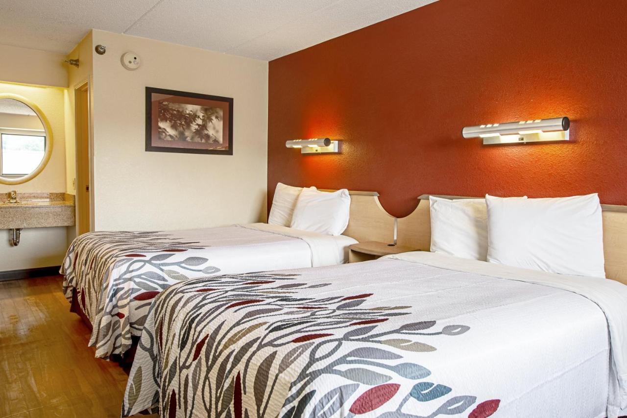 Red Roof Inn Fairmont Ngoại thất bức ảnh