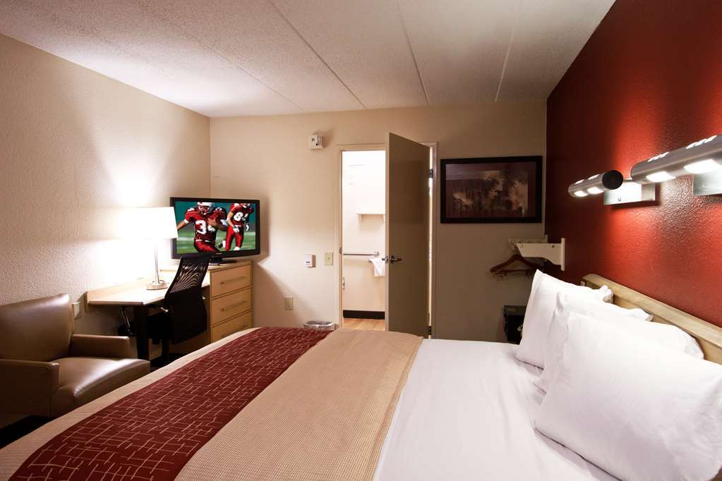 Red Roof Inn Fairmont Phòng bức ảnh