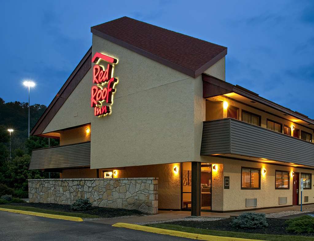 Red Roof Inn Fairmont Ngoại thất bức ảnh